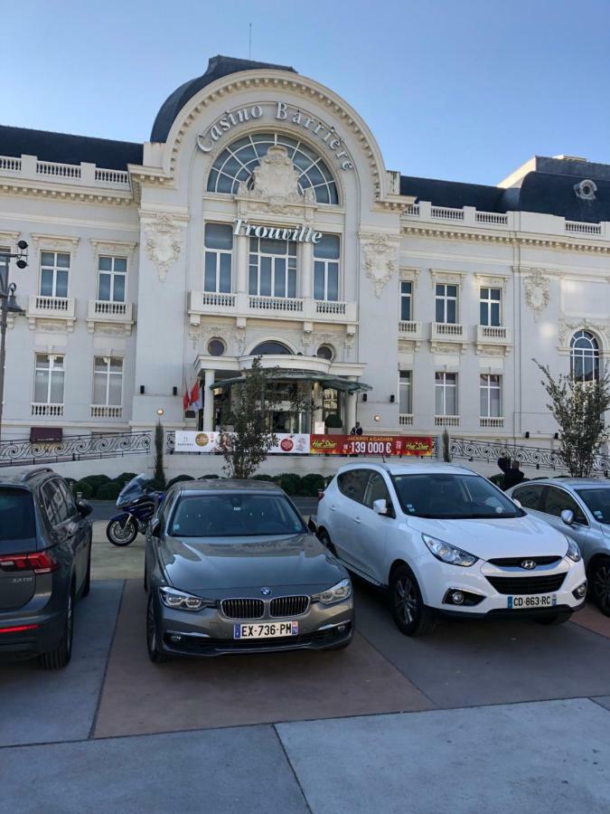 L'Etoile De Trouville Екстер'єр фото